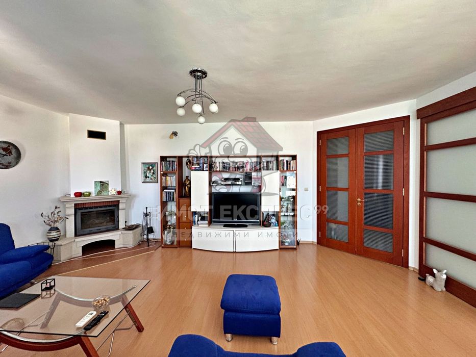 Продава се Етаж от къща в Асеновград - 255 кв.м за 981 €/кв.м - Снимка #2