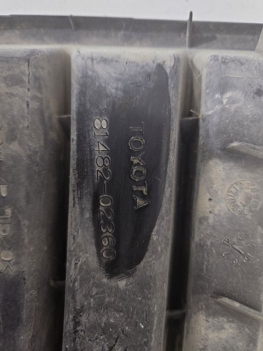 Крышки на бампер тойота королла.