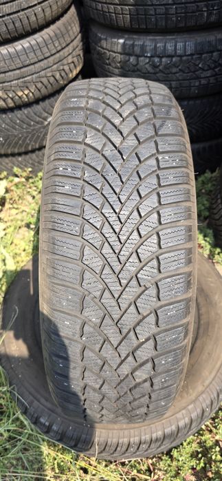 Гуми 2бр 215/65/16 - 1бр  - 75 евро