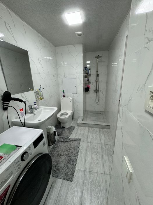 Срочно продам свою 2/2/9 квартиру напротив ташкент сити