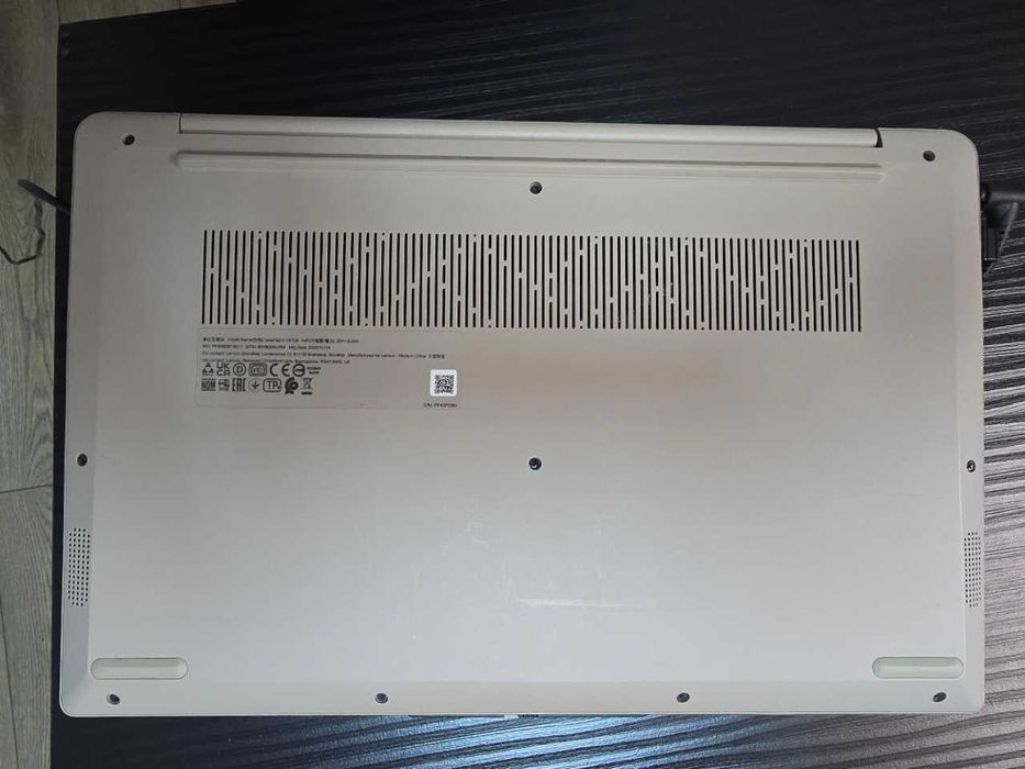 Laptop Lenovo IdeaPad 3 15" | Intel i3 Gen 11 | SSD 256GB | Arată Impecabil