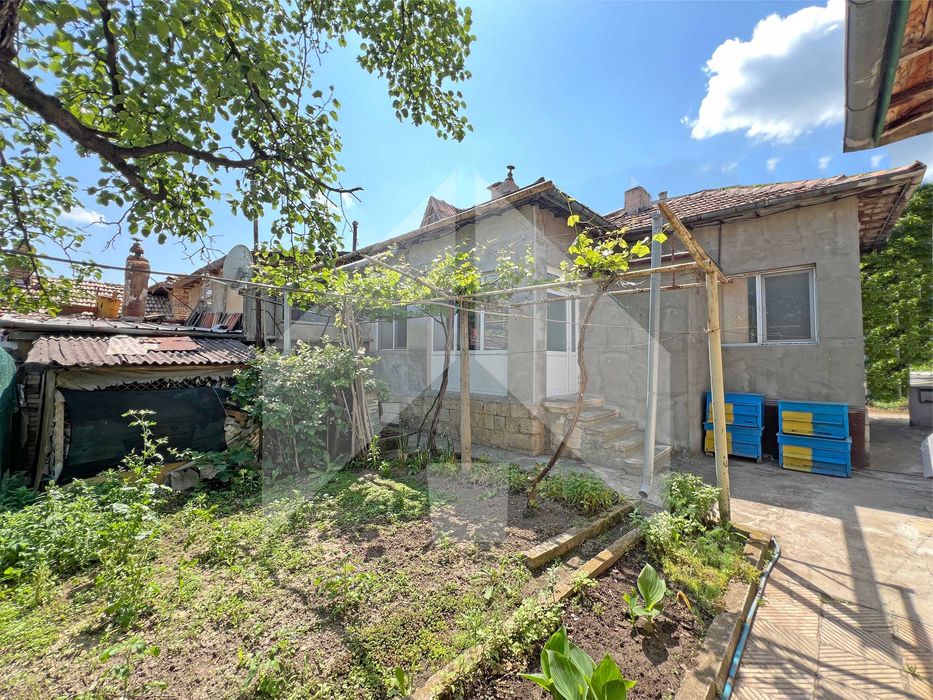 Продава се Къща в Нови пазар - 76 кв.м за 839 €/кв.м - Снимка #16