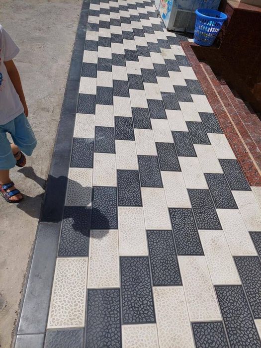 Брусчатка, бордюры, лотки