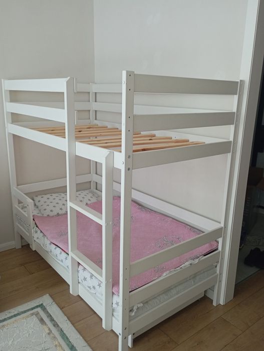 Продам двухъярусную кровать