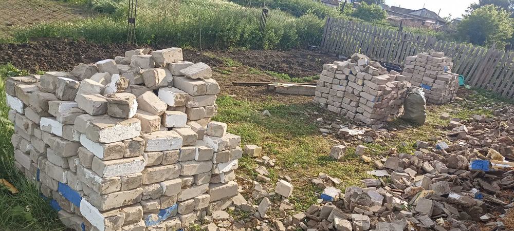 Продам силикатные кирпичи б/у