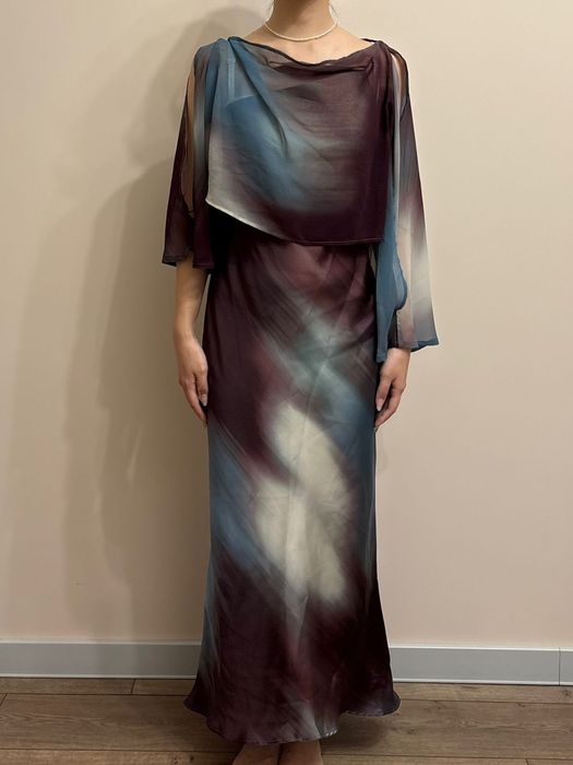 Шикарное длинное вечернее платье