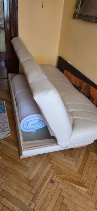 Canapea extensibila imitatie piele