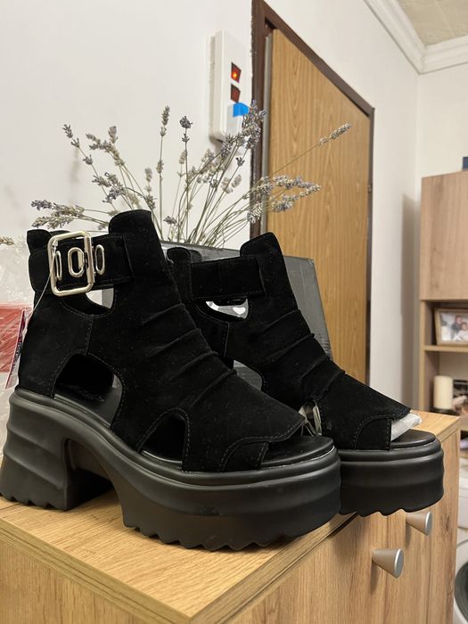 Летни обувки