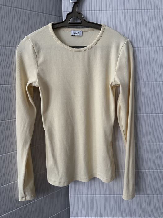 Продам жилет Zara