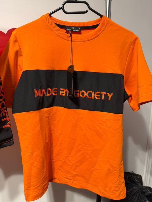 Compleu Made by society