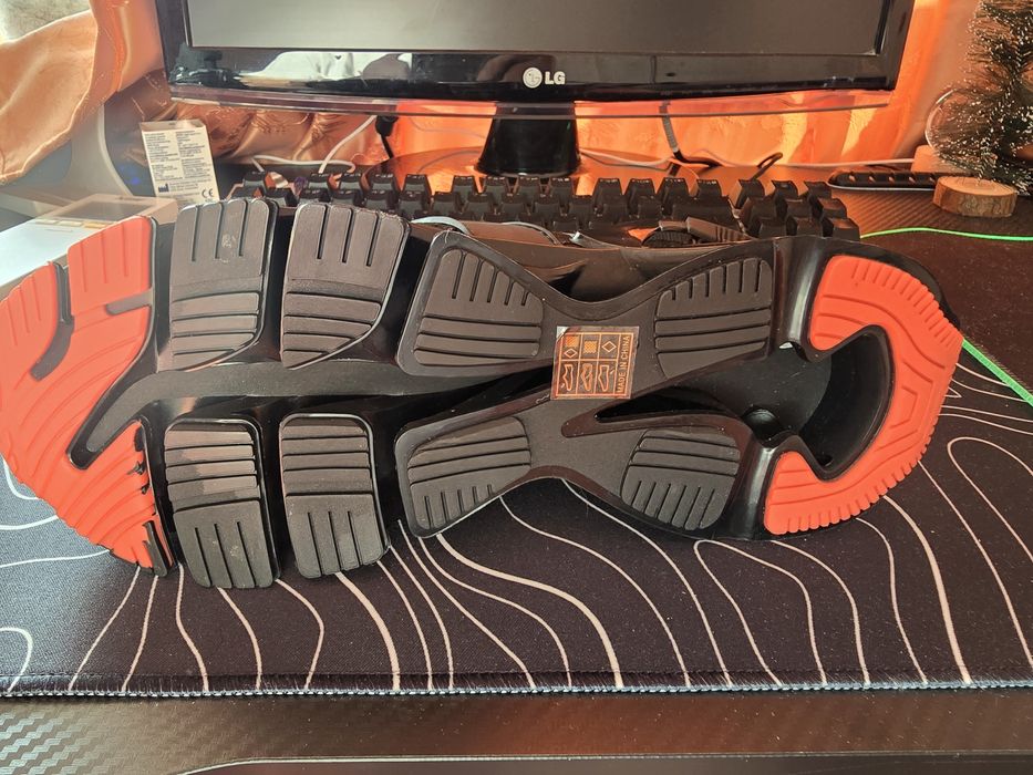 Маратонки от Китай