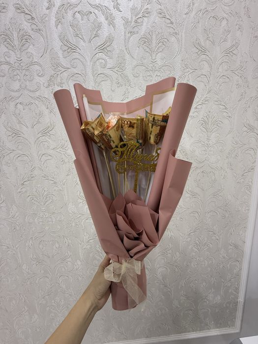 Денежный букет Актау, подарок для девочек