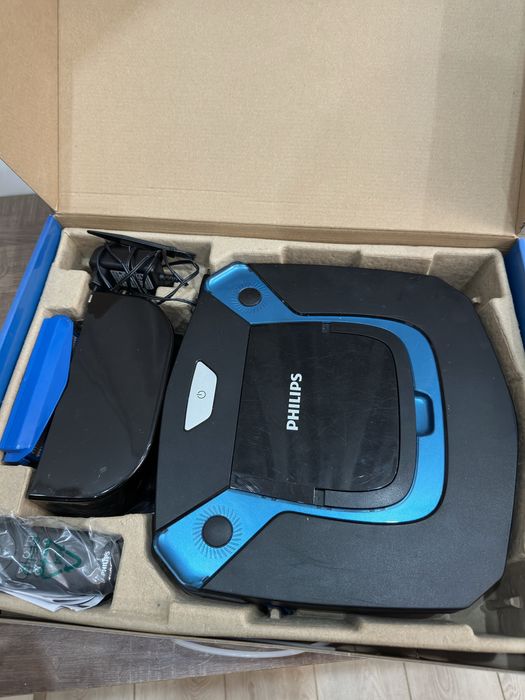 Робот пылесос philips