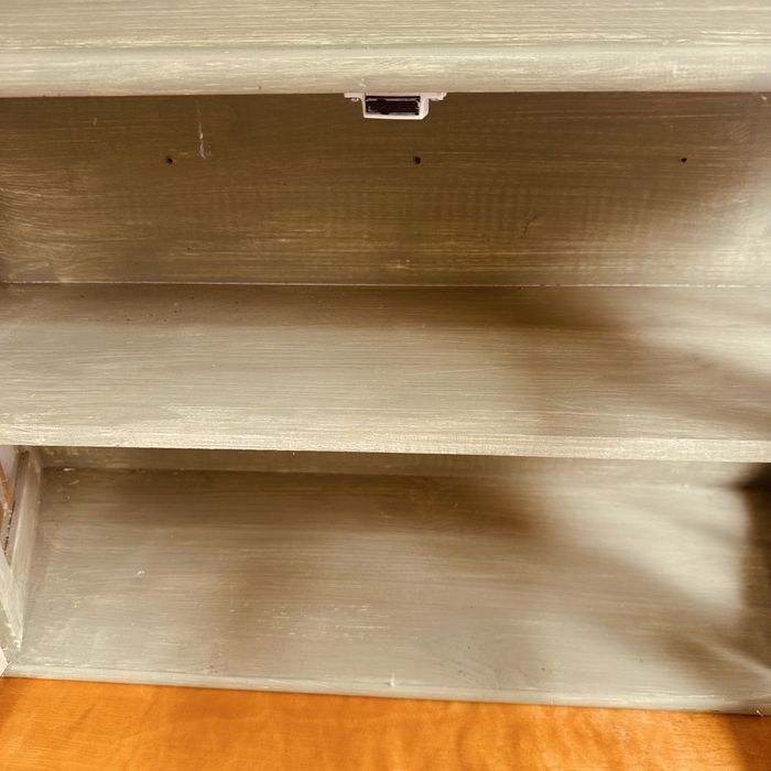 Шведски стенен витринен шкаф / Scandinavian Country Style