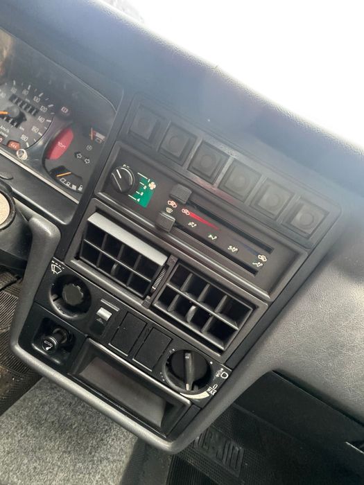 Dacia 1307 Pick-Up 4x4 • Cabina dublă • 1.6 Benzină • 5 locuri