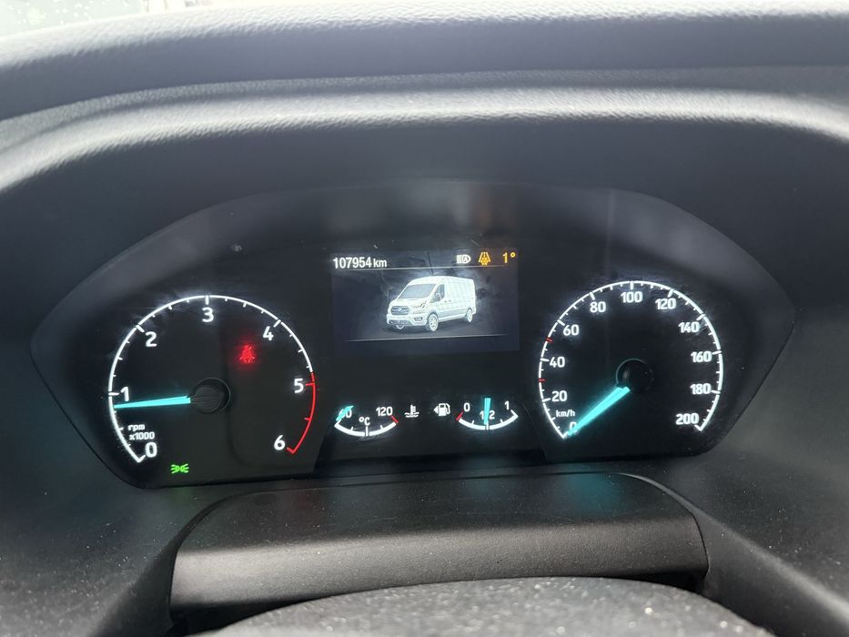 Ford Transit L2H2 2022 107.000km reali