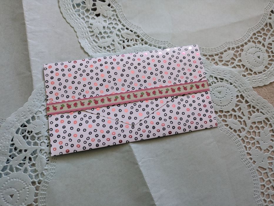 Плик за пари от твърда хартия, ръчноправен