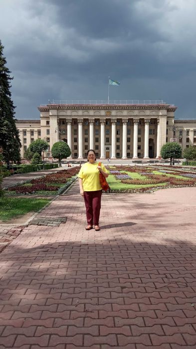 Гид по Алматы, Астане на русском, французском языках