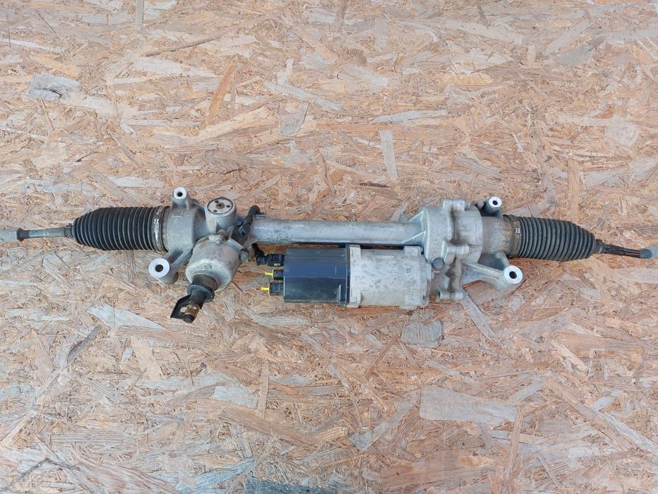 Caseta de direcție mercedes c class w205 originala
