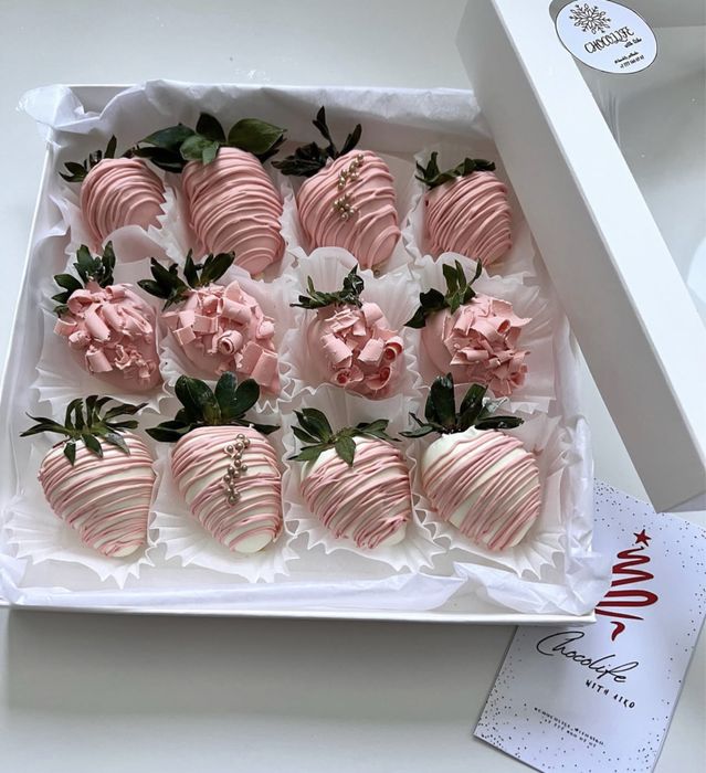 Макаронсы из миндальной муки