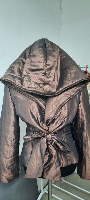 Куртка женская утеплённая.