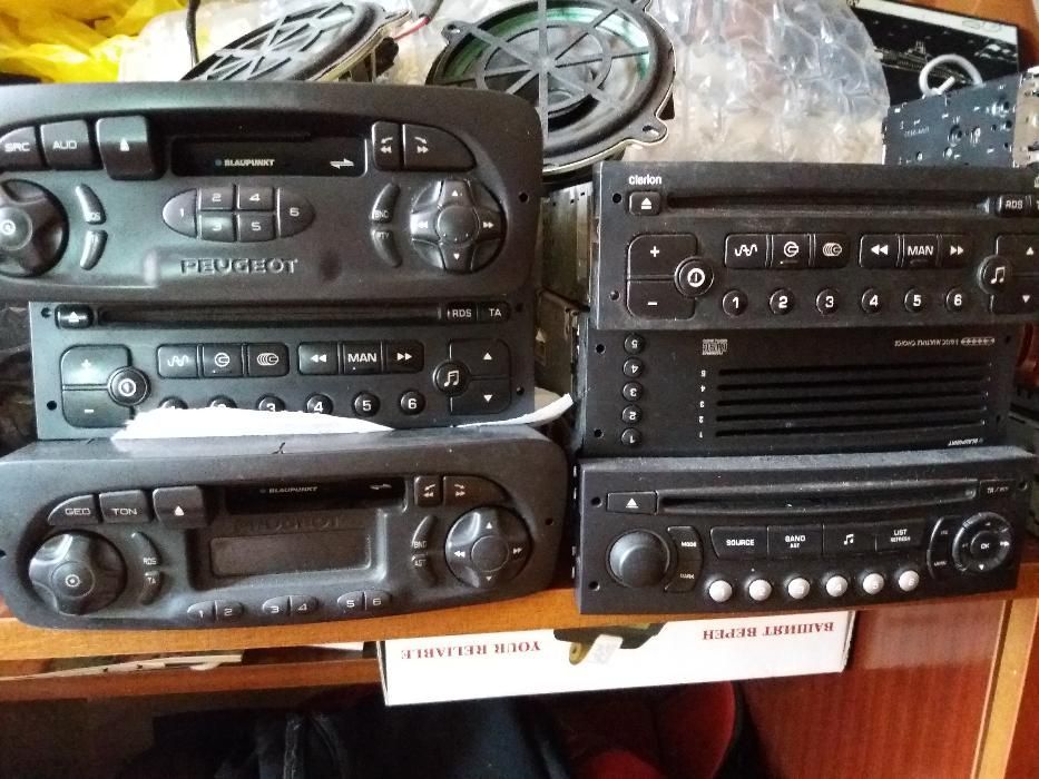 Пежо CD / радиокасетофон