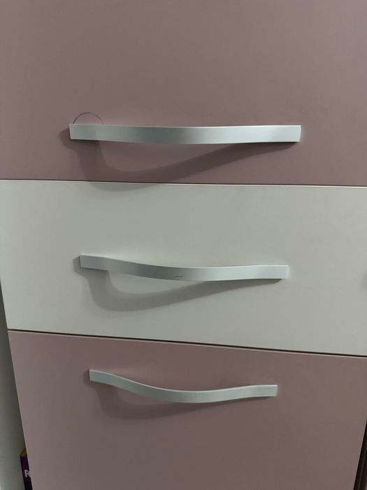 Se vinde mobilier birou(2 seturi)