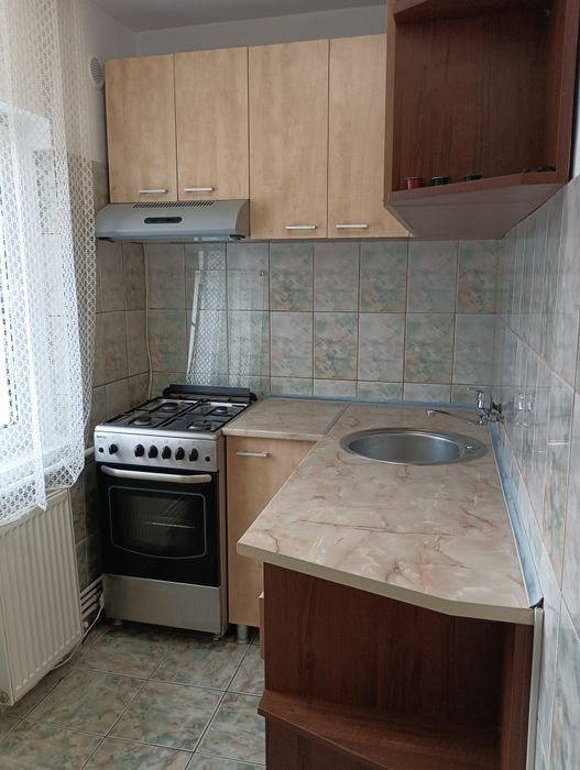 Inchiriez garsoniera