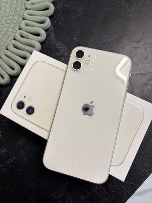 Apple iphone 11 64 gb alb impecabil la cutie