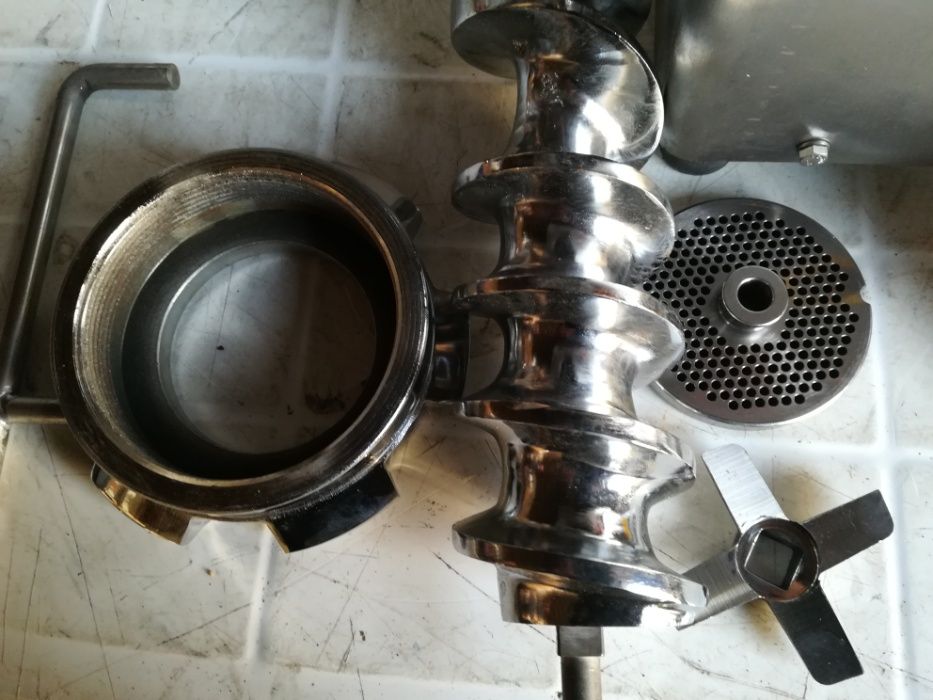 Месомелачка  професионална-32 месобъркачка