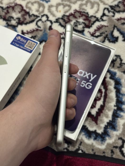 Samsung galaxy s 21 fe ideal