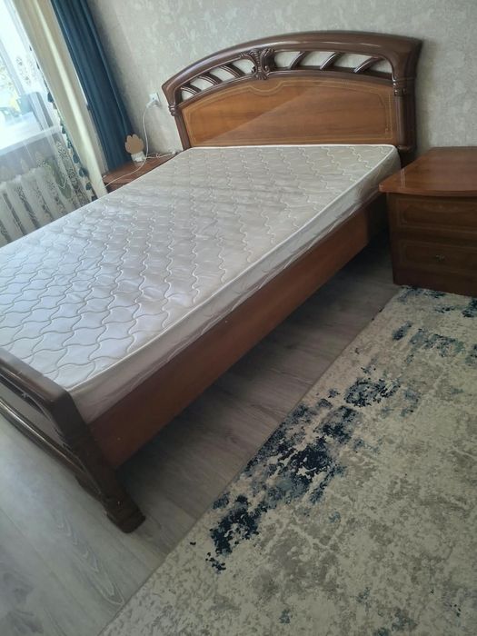 Двухспальный кровать