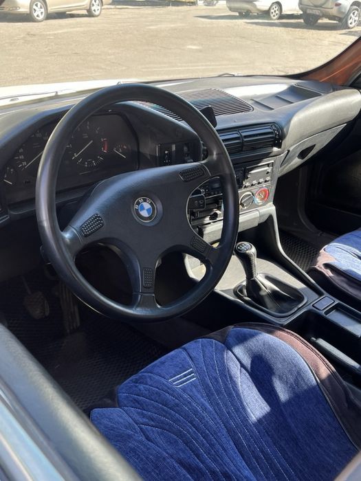 BMW E34 1992 года.