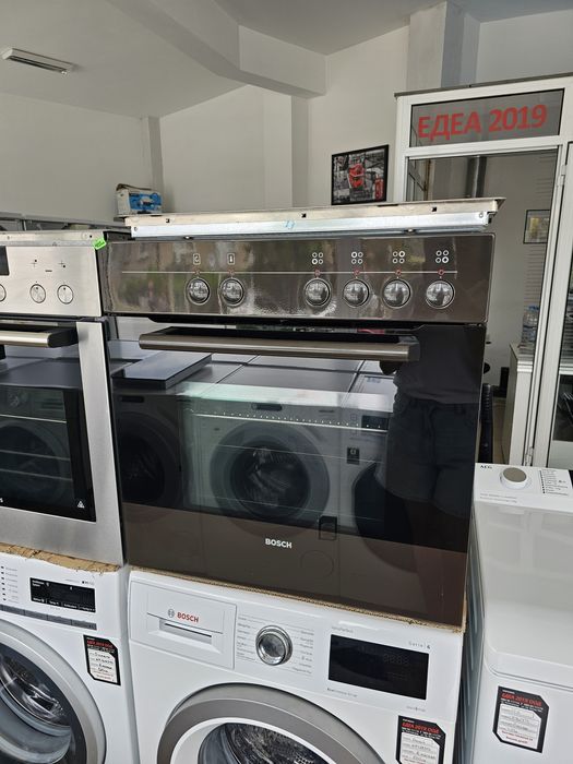 Фурна за вграждане с плот BOSCH