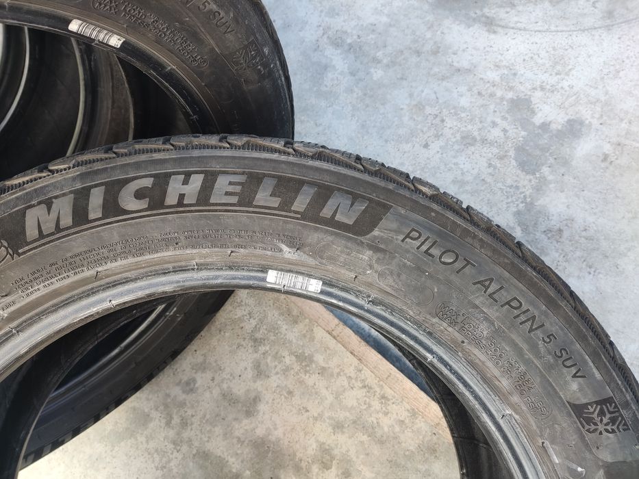 235/55/18 Michelin