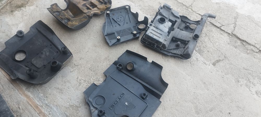 Кори над двигателя за автомобили