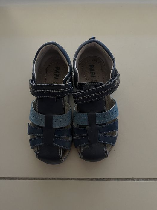 Продам несколько обуви