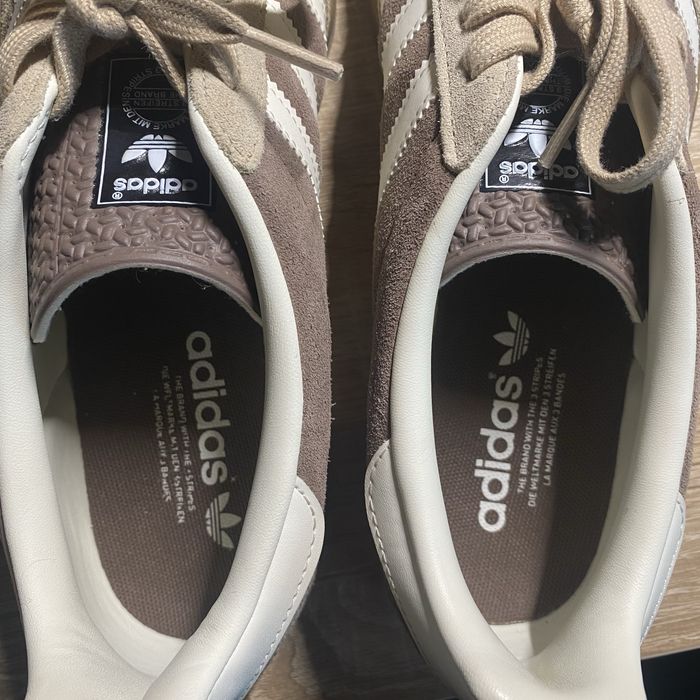 Продам adidas Gazelle Indoor