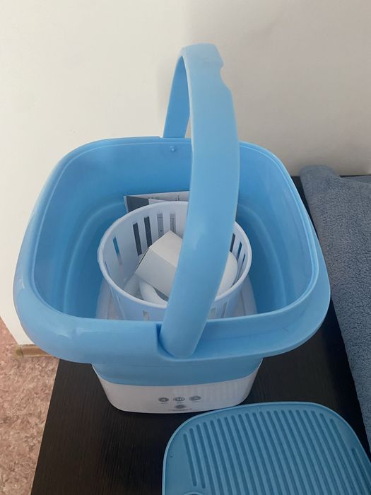 Ручная маленькая стиралка