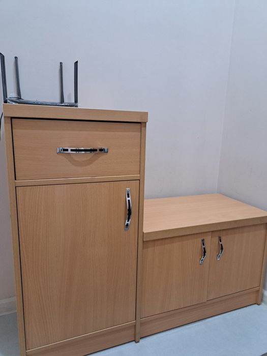 Продам прохожую в коридор