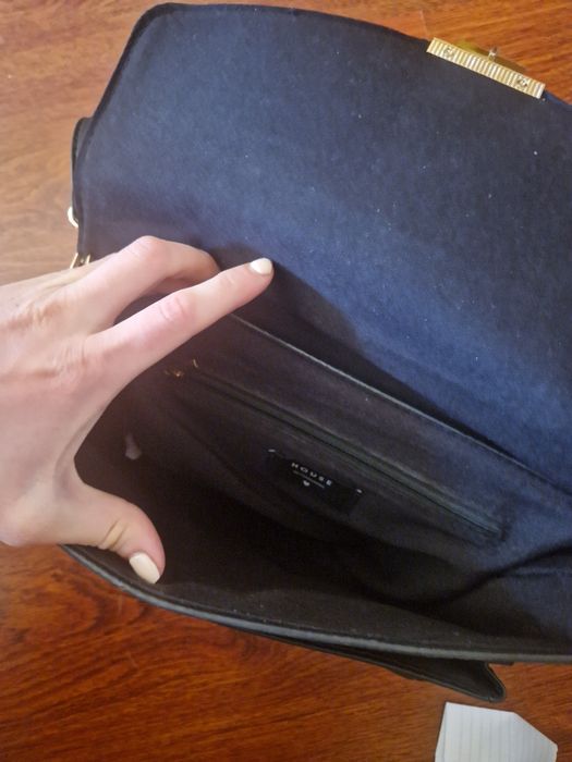 Дамска чанта с двойна дръжка