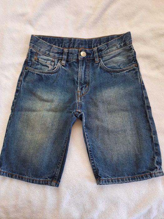 Къси панталони 6-7 г. - 7 лв брой