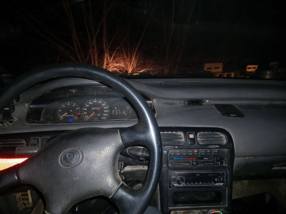 Мазда кронос. 1.8