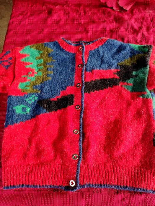 PULOVER țărănesc de colecție, impletit manual din lână naturala.