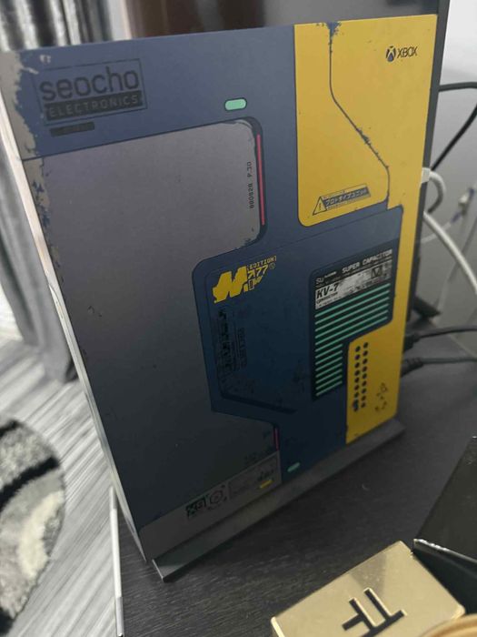 Vand xbox one x impecabil