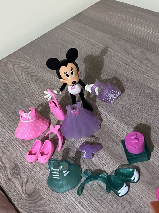 Minnie Mouse 3 schimburi de haine