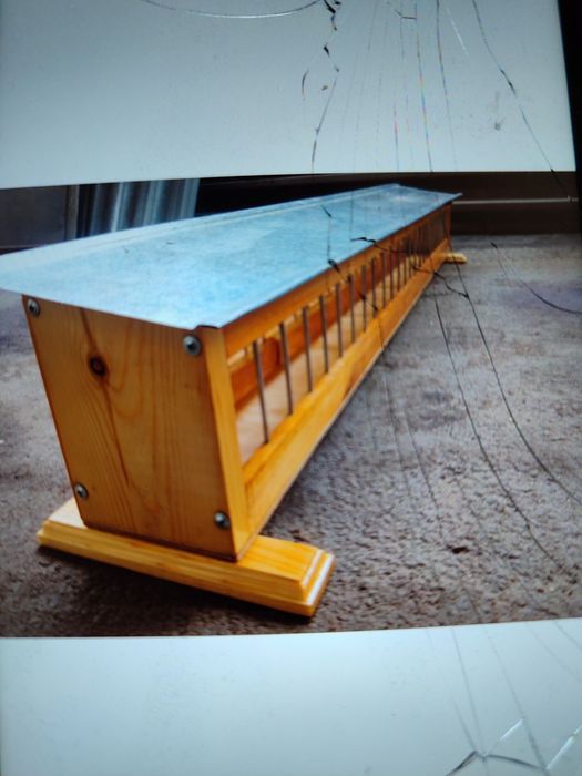 Продам кормушки для голубей.