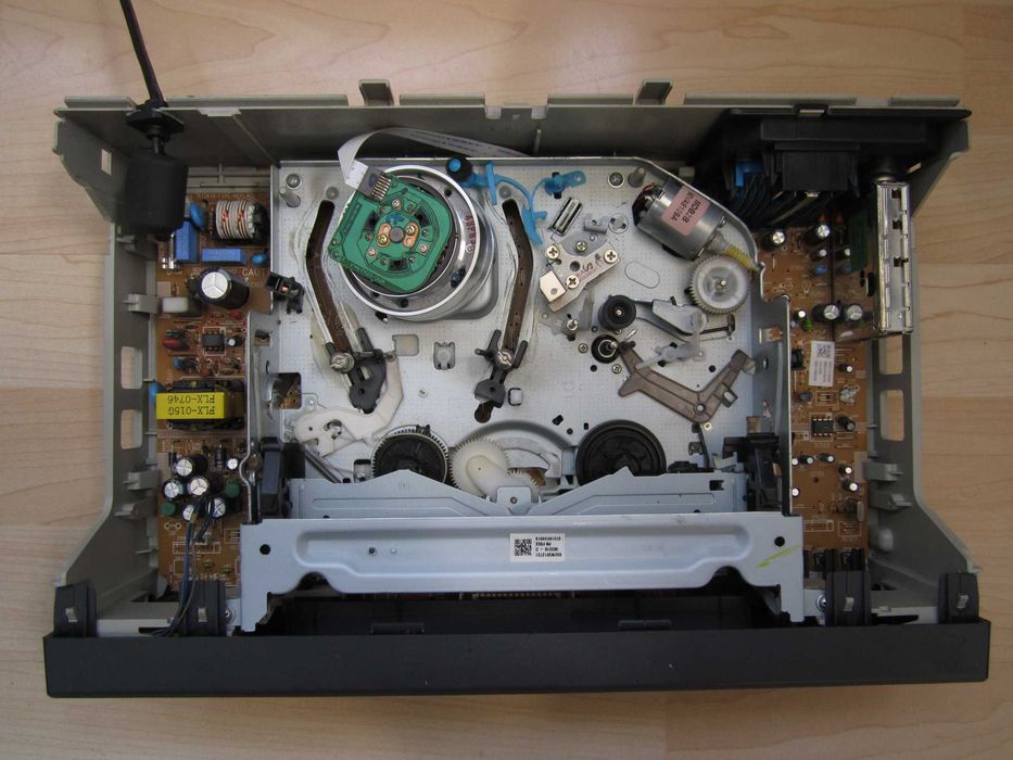 Видео Medion MD 42277, VHS