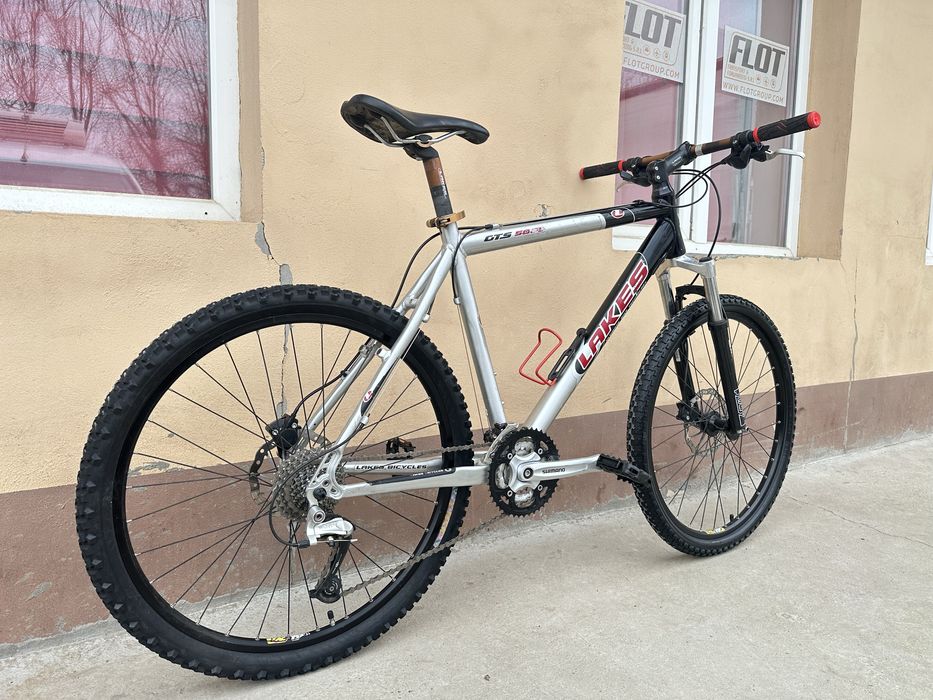 Bicicleta MTB Lakes 26 Inch Aluminiu frane hidraulice pe disc RockShox