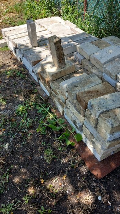 Продавам огнеопорни тухли